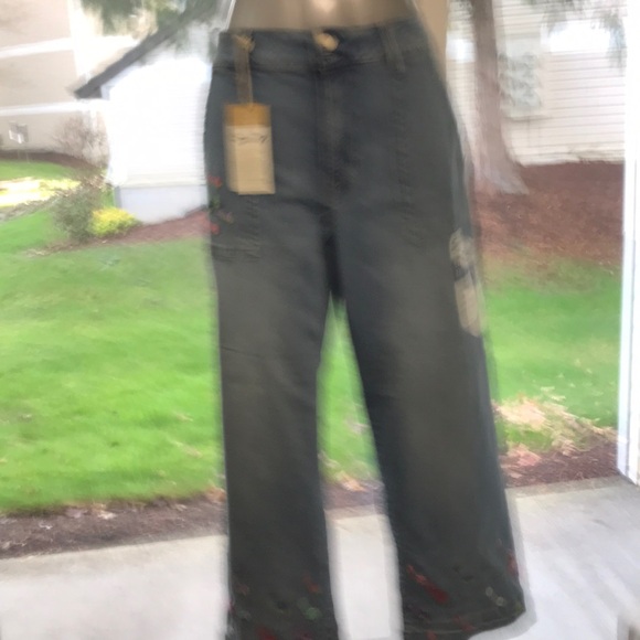 Women’s UPCYCLED HAND CRAFTED CROCHETED NWT SEVEN7 Sz 16 Hi Rise/Wide Leg Jeans - Picture 2 of 16